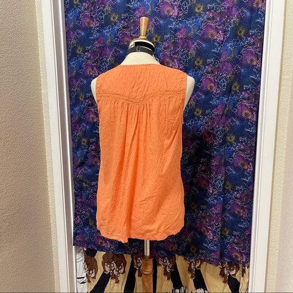 🌈 Lovely orange embroidered top - Picture 7 of 11